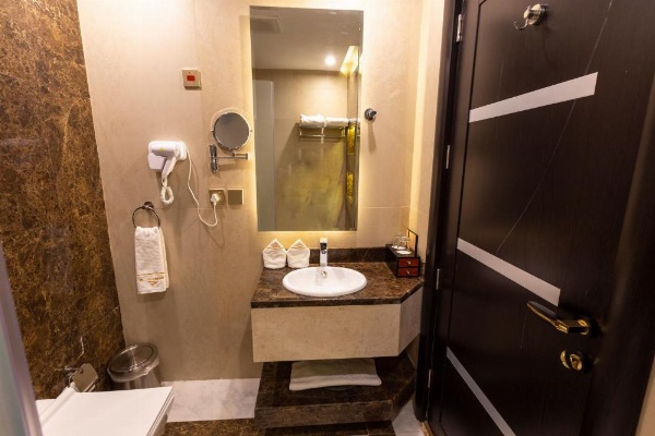 Aman Suites Hotel - ALmhalh image 180